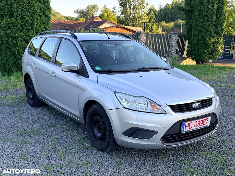Ford Focus 1.6 16V Trend - 1