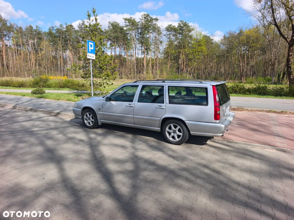 Volvo V70 2.5TDI - 1
