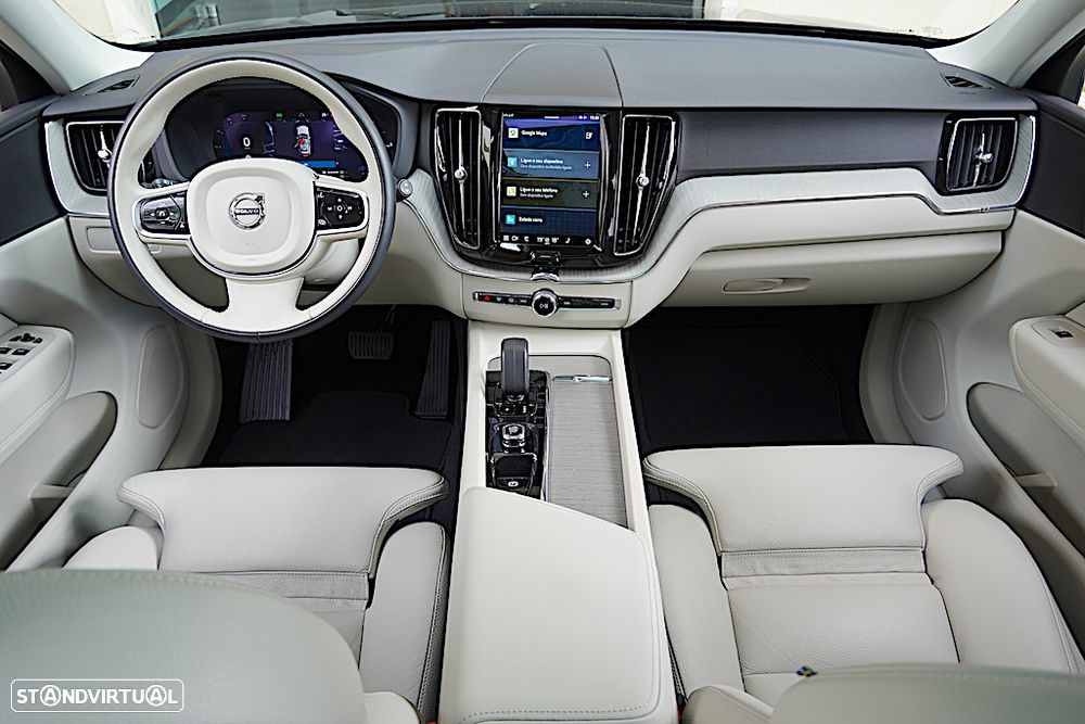 Volvo XC 60 2.0 T6 PHEV Plus Bright AWD - 31