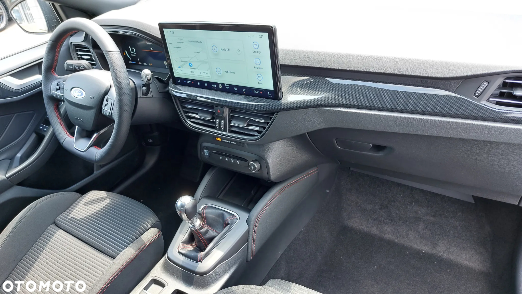 Ford Focus 1.0 EcoBoost mHEV ST-Line X - 29