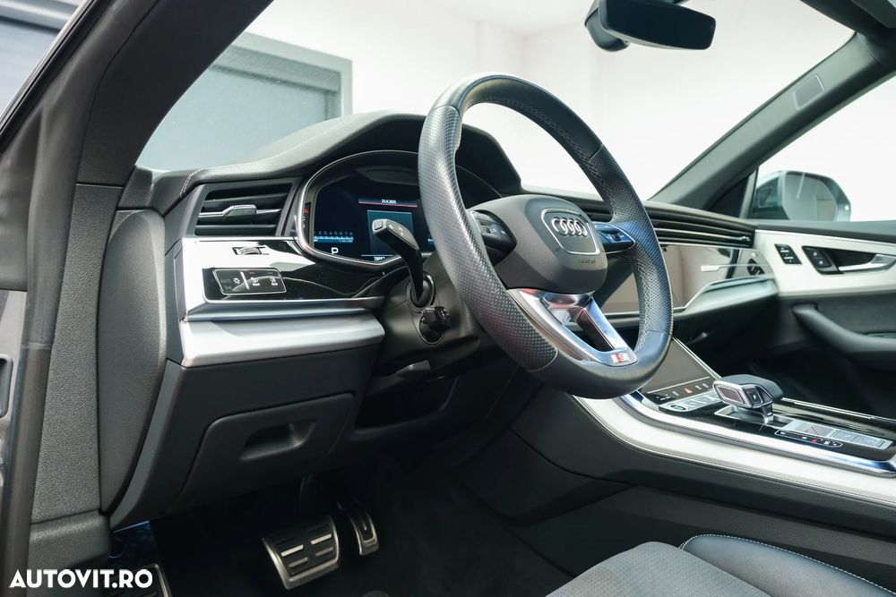 Audi Q8 55 TFSI quattro Tiptronic MHEV - 18