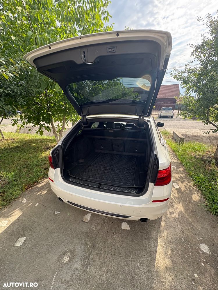 BMW Seria 5 525d Touring Aut. Sport Line - 6