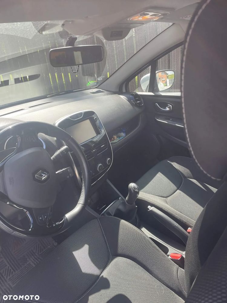 Renault Clio - 8