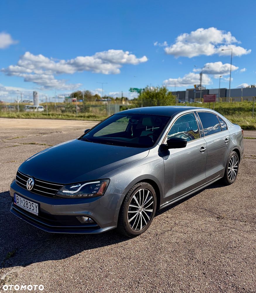 Volkswagen Jetta 1.8T SE - 2