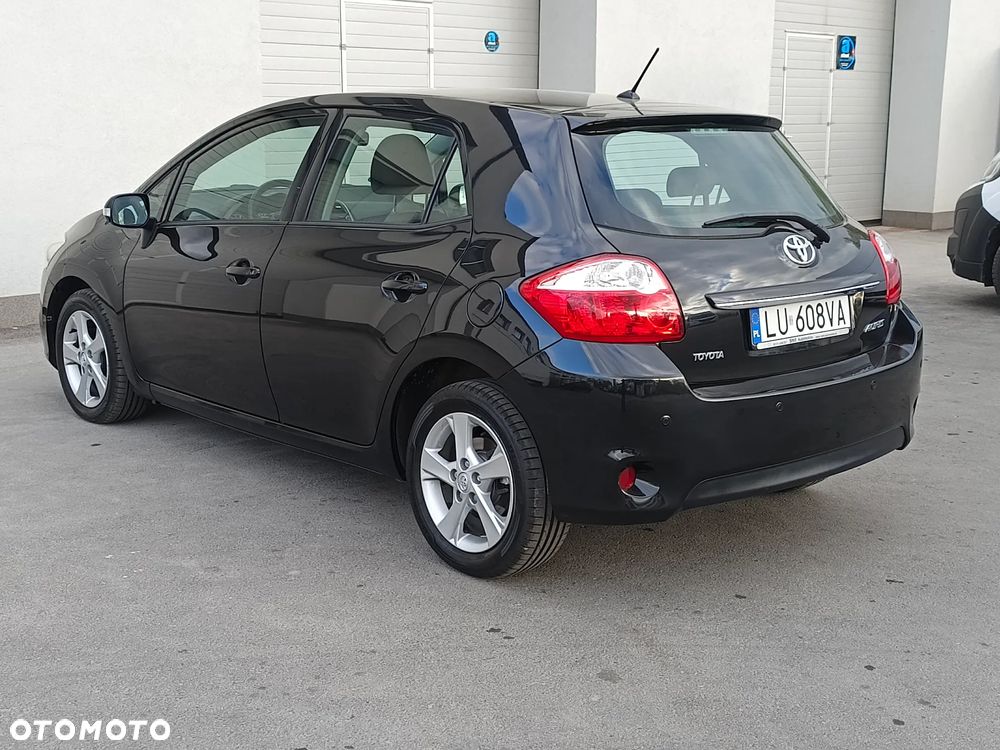 Toyota Auris 1.6 Life+ - 6