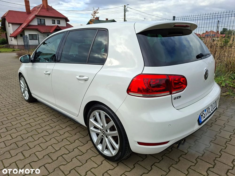 Volkswagen Golf 2.0 TDI DPF DSG GTD - 5