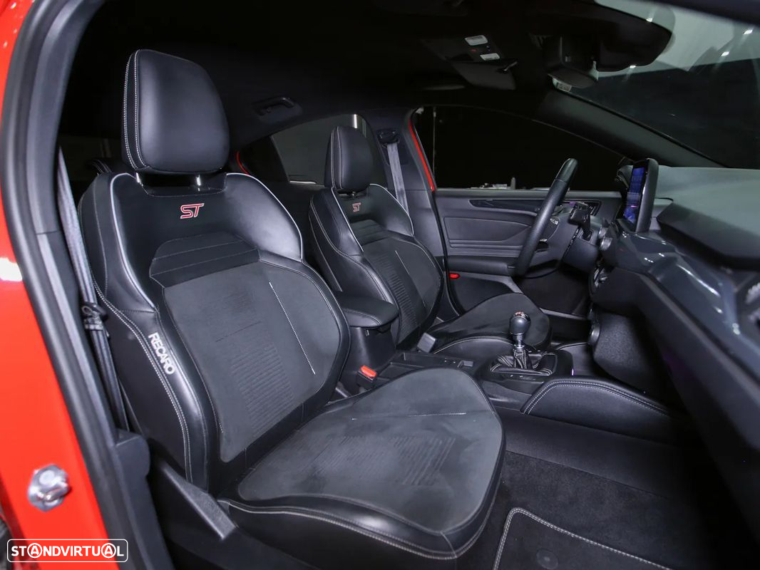 Ford Focus 2.3 EcoBoost S&S ST - 12