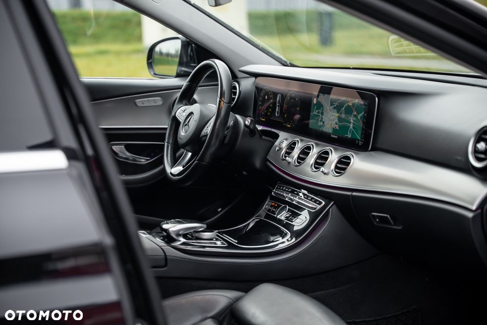 Mercedes-Benz Klasa E - 19