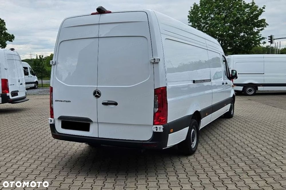 Mercedes-Benz Sprinter 317 CDI Long PRO AUT 1.9 170KM - 9
