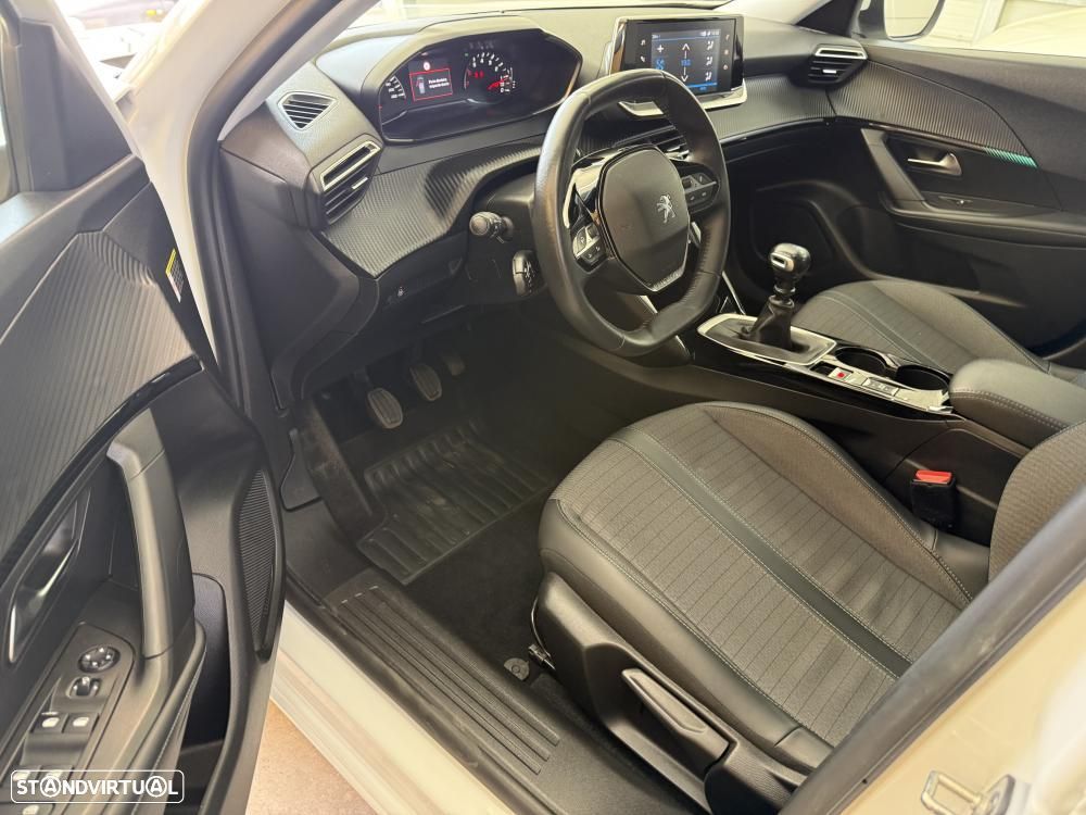 Peugeot 2008 1.2 PureTech Allure Pack - 14
