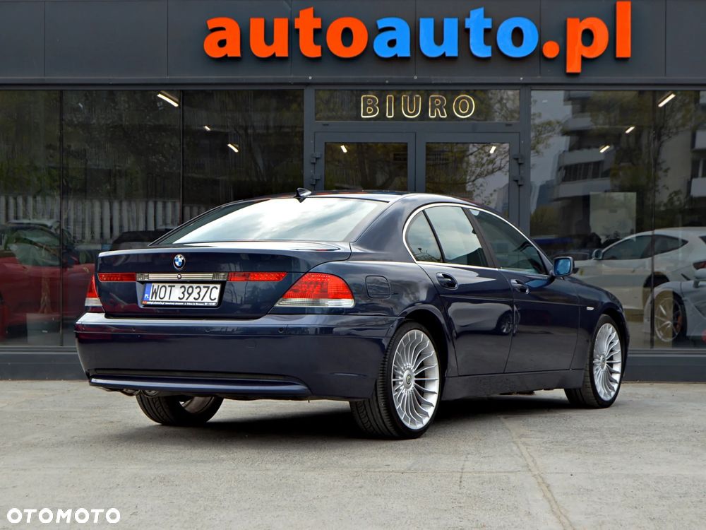 BMW Seria 7 745i - 5