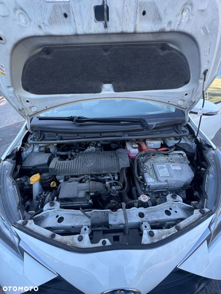 Toyota Yaris - 12