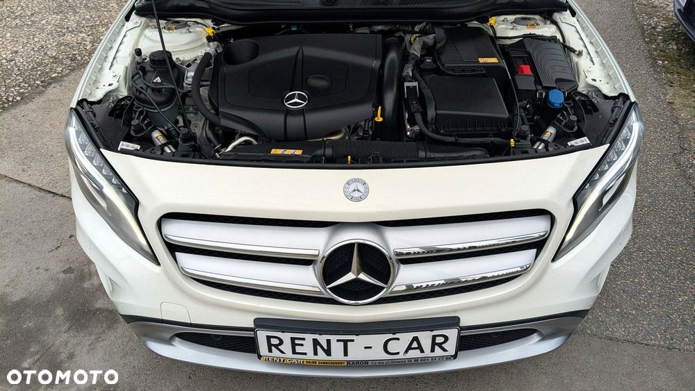 Mercedes-Benz GLA - 30