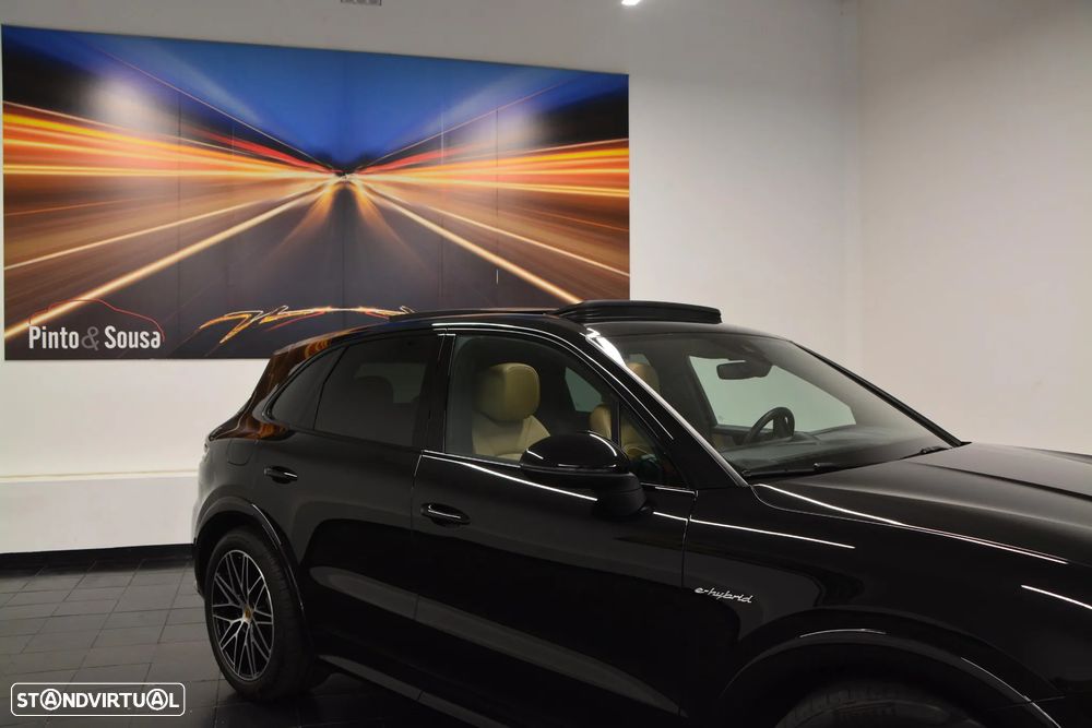 Porsche Cayenne E-Hybrid - 22
