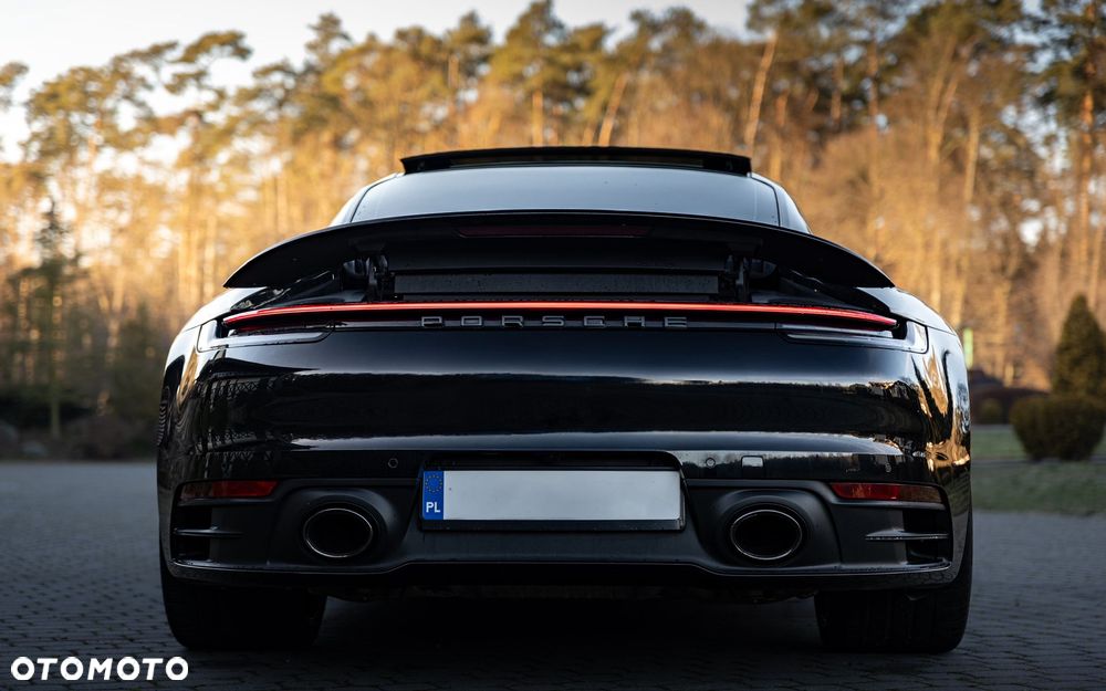 Porsche 911 Carrera S PDK - 16