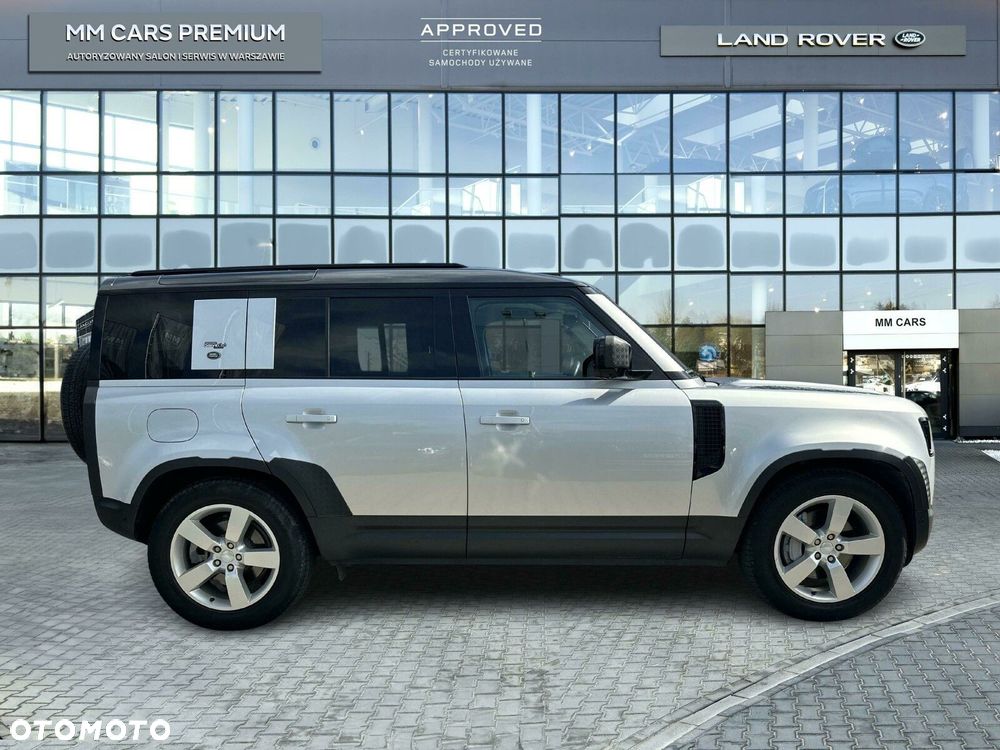Land Rover Defender - 3