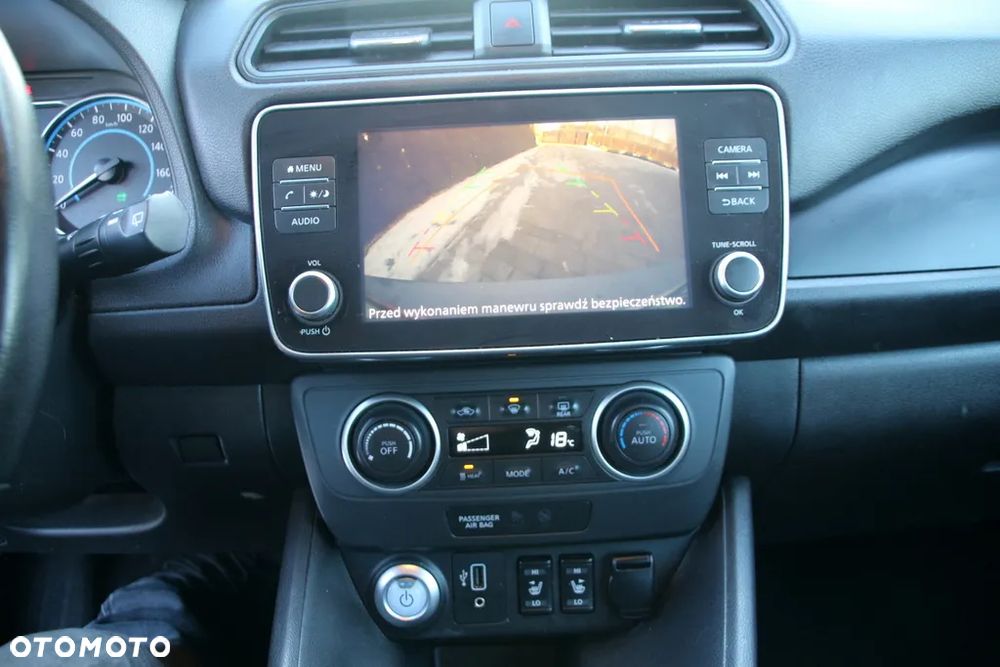 Nissan Leaf 40kWh Acenta - 7