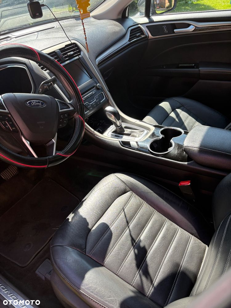 Ford Mondeo - 18