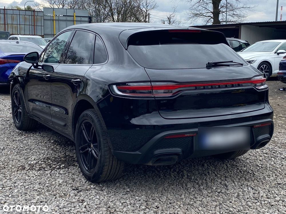 Porsche Macan Standard - 1