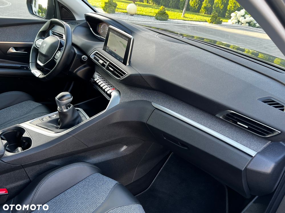 Peugeot 3008 BlueHDi 130 Stop & Start Allure Business-Paket - 35