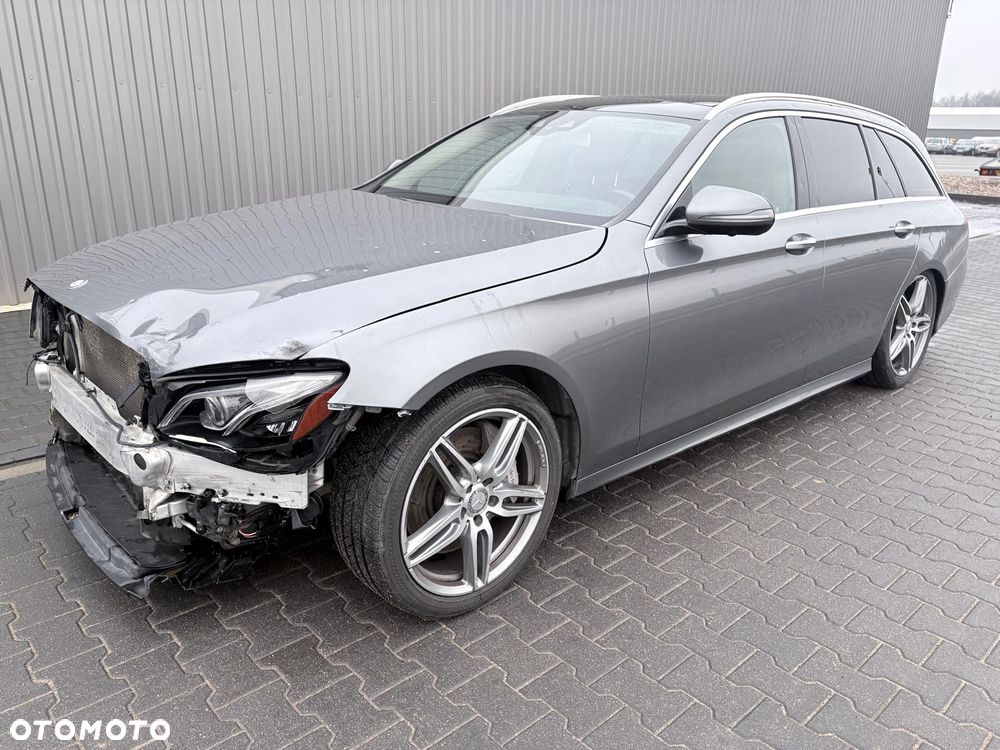 Mercedes-Benz Klasa E 400 7G-TRONIC - 6