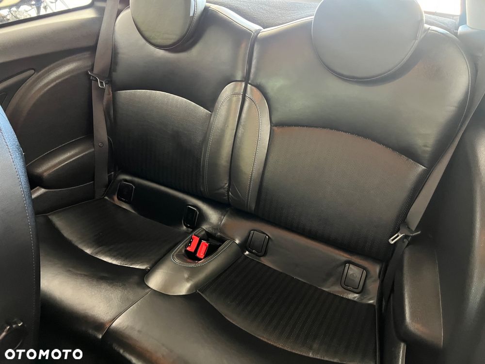 MINI Cooper D Bayswater - 17