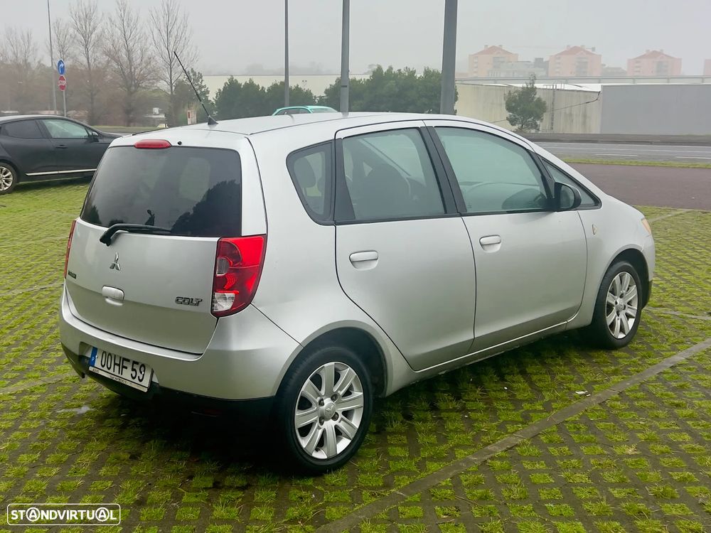 Mitsubishi Colt - 1