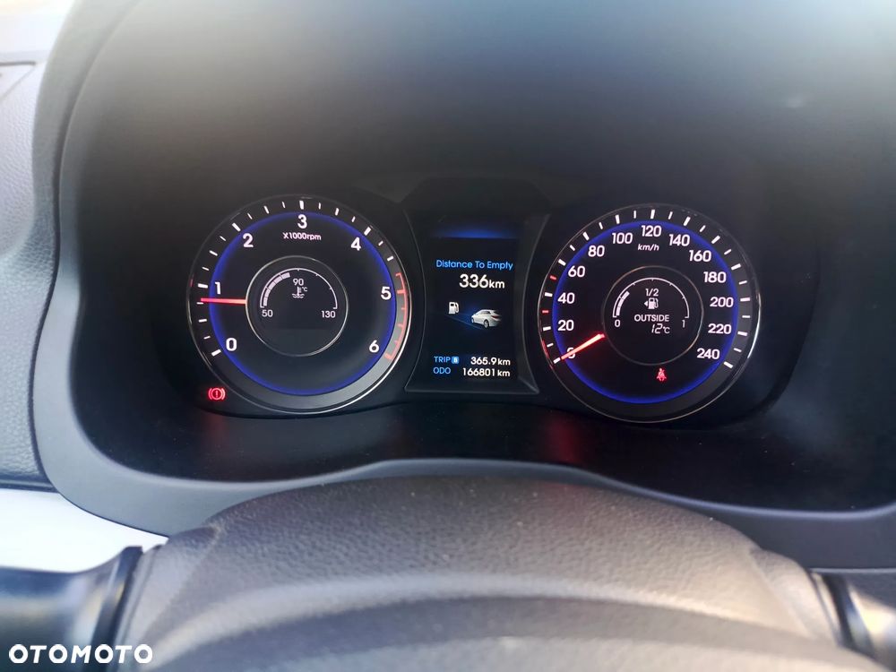 Hyundai i40 i40cw 1.7 CRDi Fifa World Cup Edition - 18