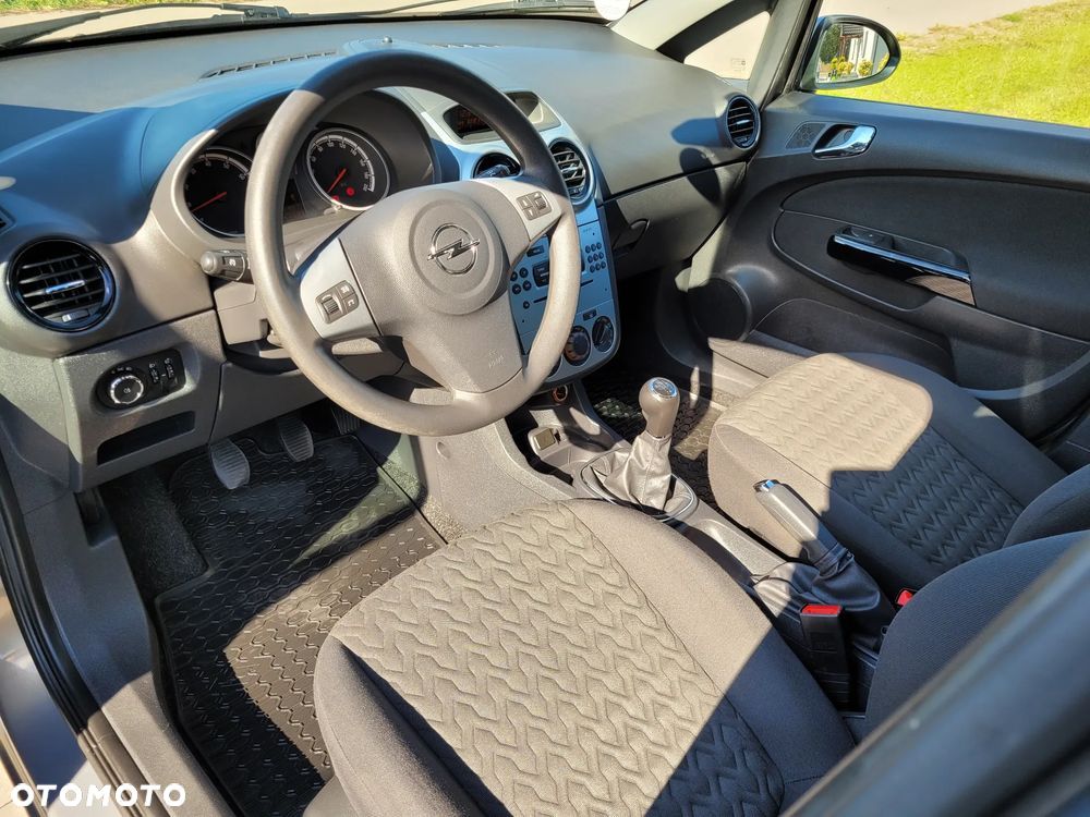 Opel Corsa 1.2 16V Enjoy - 10