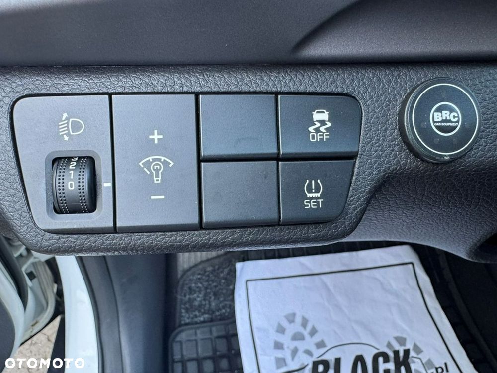 Kia Stonic - 14