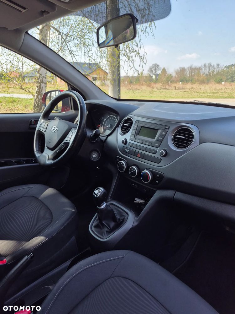 Hyundai i10 1.2 Fifa World Cup Edition - 12