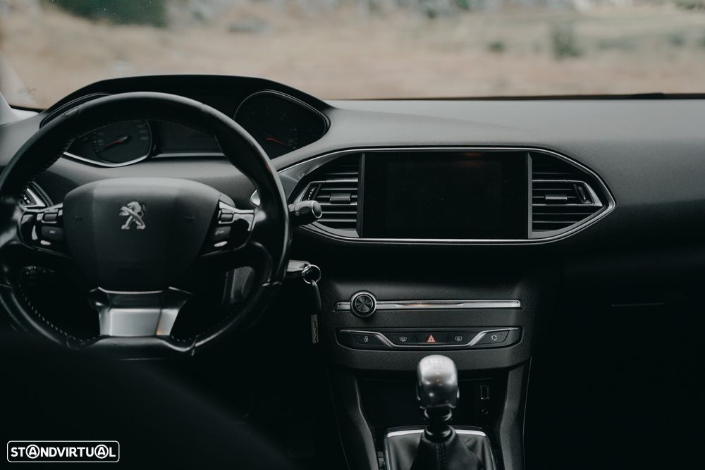 Peugeot 308 SW 1.6 BlueHDi Active - 24