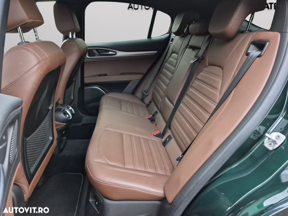 Alfa Romeo Stelvio 2.0 Turbo 16V AT8-Q4 Veloce - 21