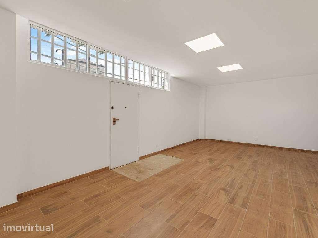 Loja em Benfica com 524m², para arrendamento - Grande imagem: 4/25
