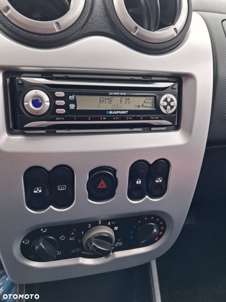 Dacia Sandero - 6