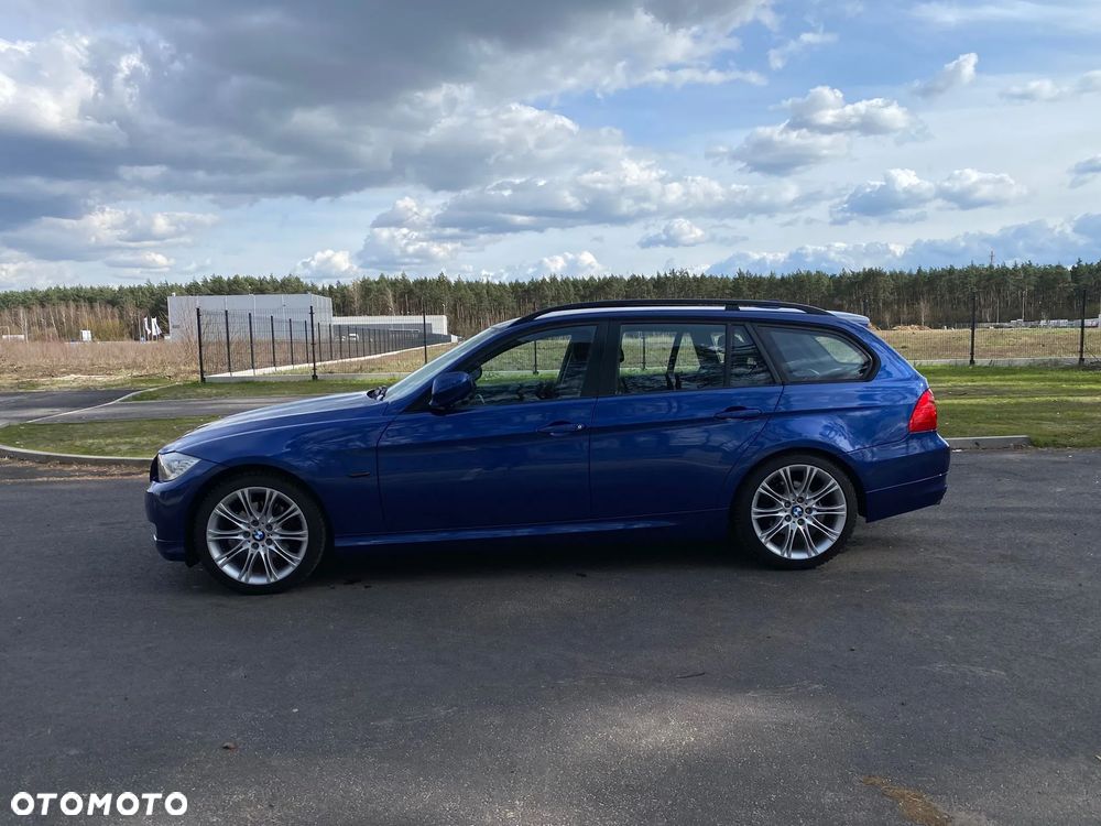 BMW Seria 3 318d DPF Edition Exclusive - 31