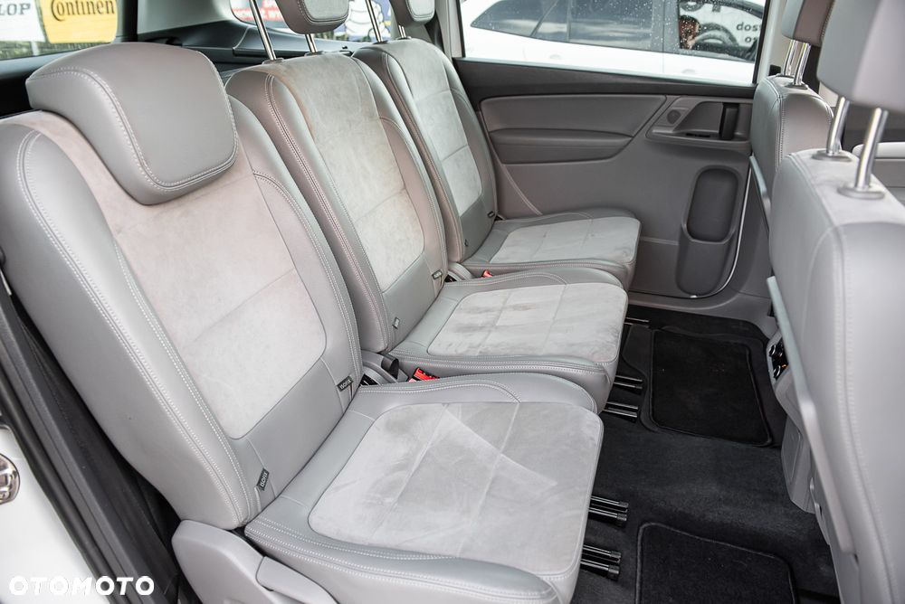 Volkswagen Sharan 2.0 TSI Highline DSG - 35