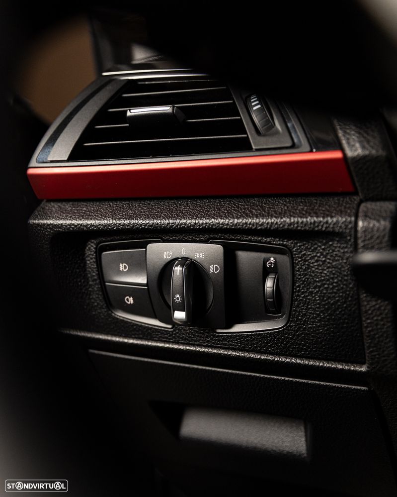 BMW 120 d Sport-Aut. Sport Line - 17