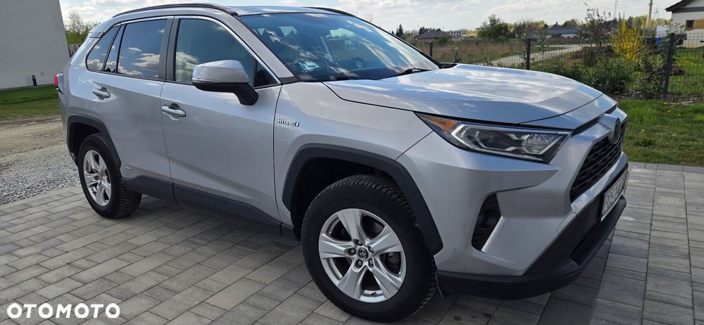 Toyota RAV4 - 1