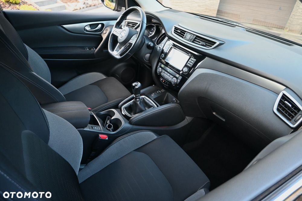 Nissan Qashqai 1.2 DIG-T Tekna EU6 - 23