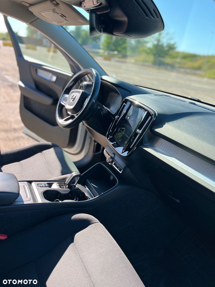 Volvo XC 40 T3 Momentum - 7