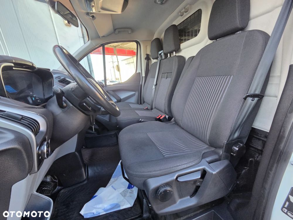 Ford Transit Custom - 30