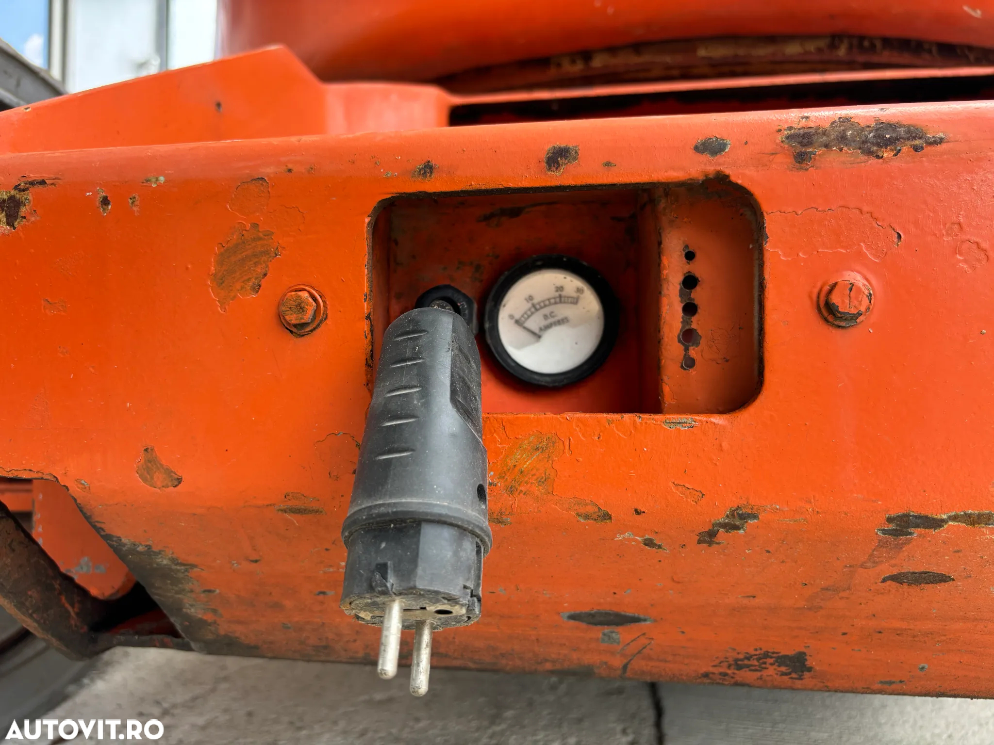 JLG E450AJ - 14