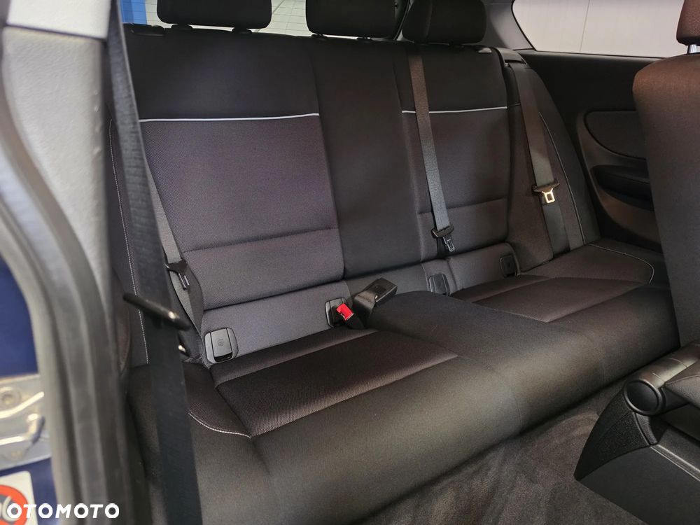 BMW Seria 1 118i - 30