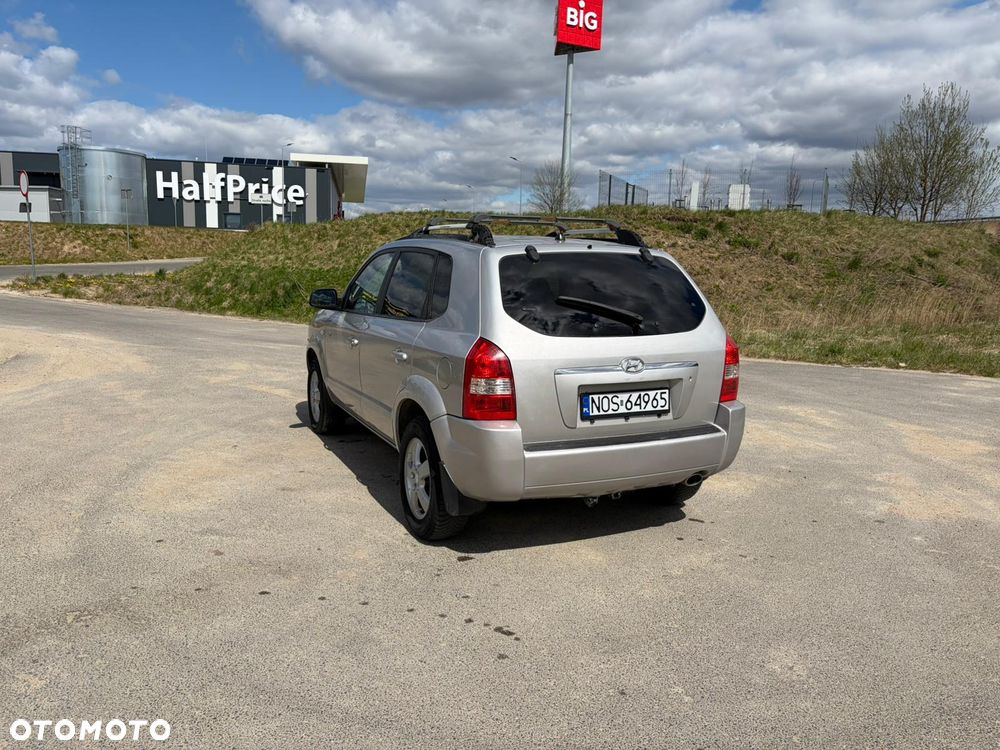 Hyundai Tucson 2.0 4WD GLS - 8