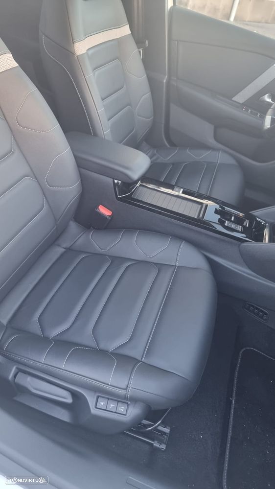 Citroën e-C4 X Shine - 11