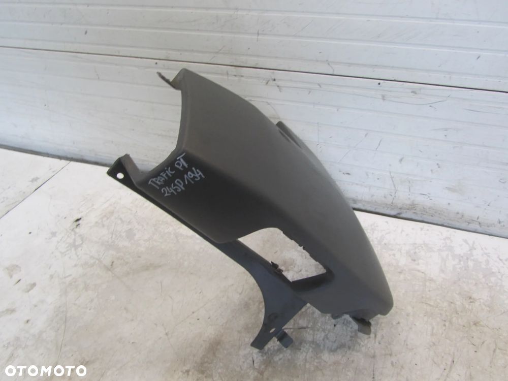 renault trafic narożnik dolny prawy tył