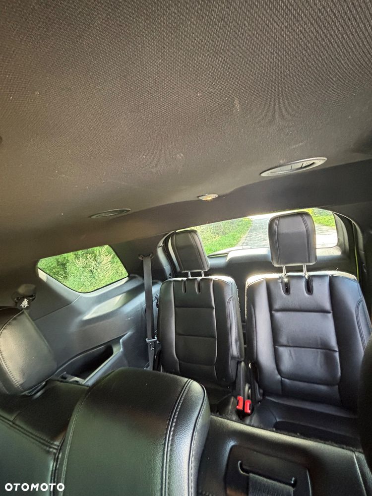 Ford Explorer - 9