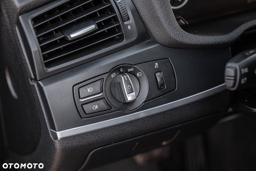 BMW X3 xDrive20d - 17
