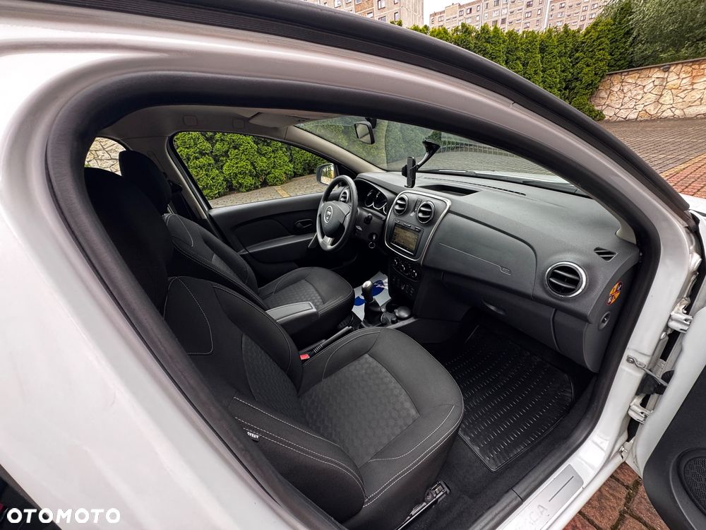 Dacia Sandero 1.2 16V Laureate - 26